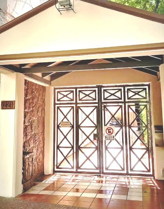 Quiet Luxury Loft Apartamento Mendoza